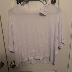 NWT Women’s American eagle white cropped tee